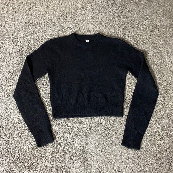 Lululemon Size M Alpaca Wool Blend Cropped Crewneck Sweater Black - Picture 1 of 6